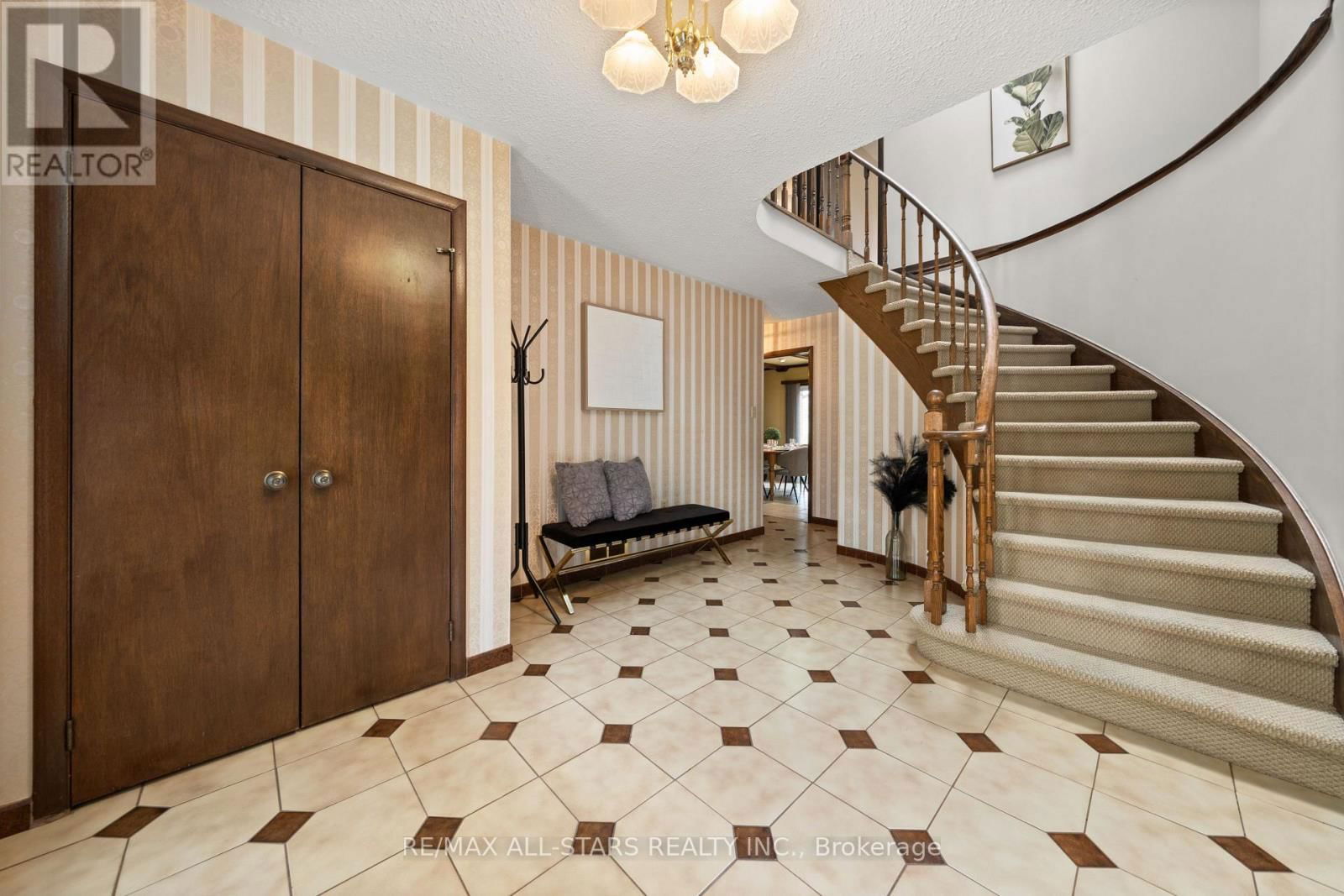 145 PEMBERTON ROAD Image 5
