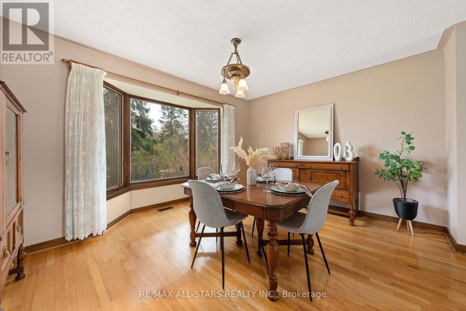 145 PEMBERTON ROAD Image 9