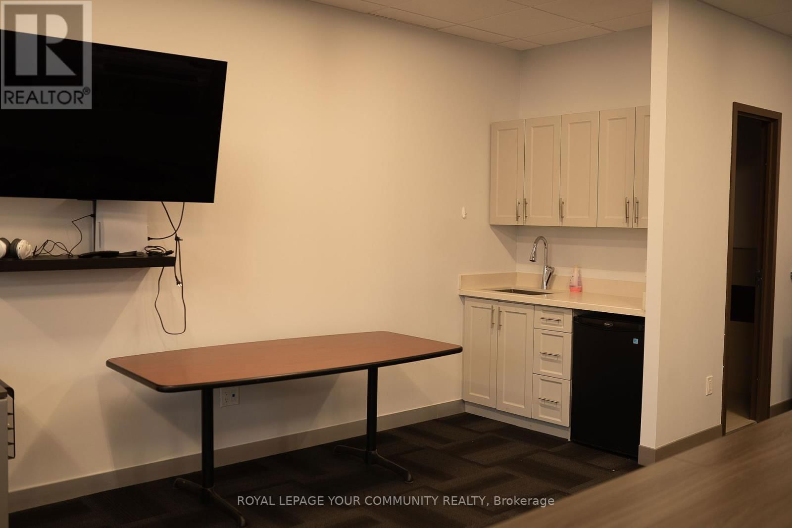 UNIT 16 - 158 DON HILLOCK DRIVE Image 5