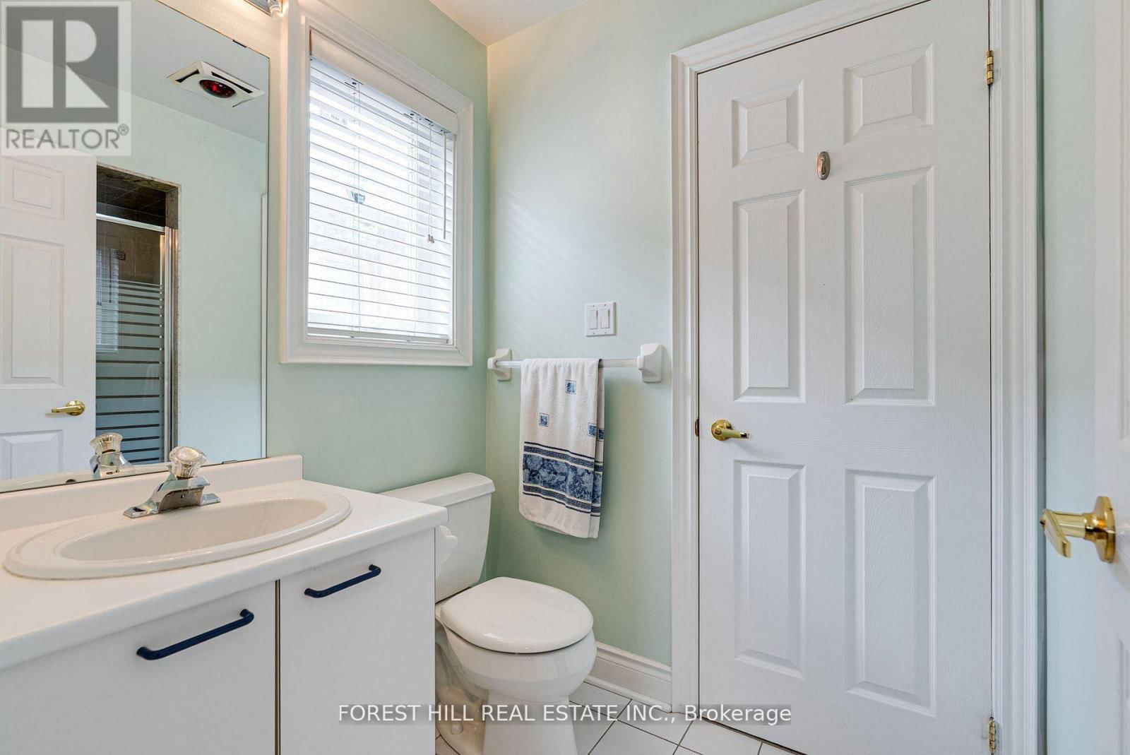 66 SANIBEL CRESCENT Image 21