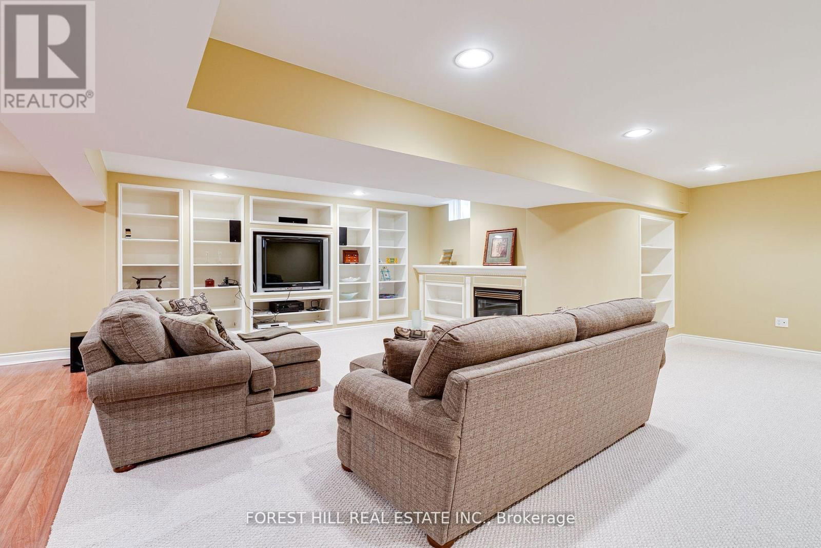 66 SANIBEL CRESCENT Image 27