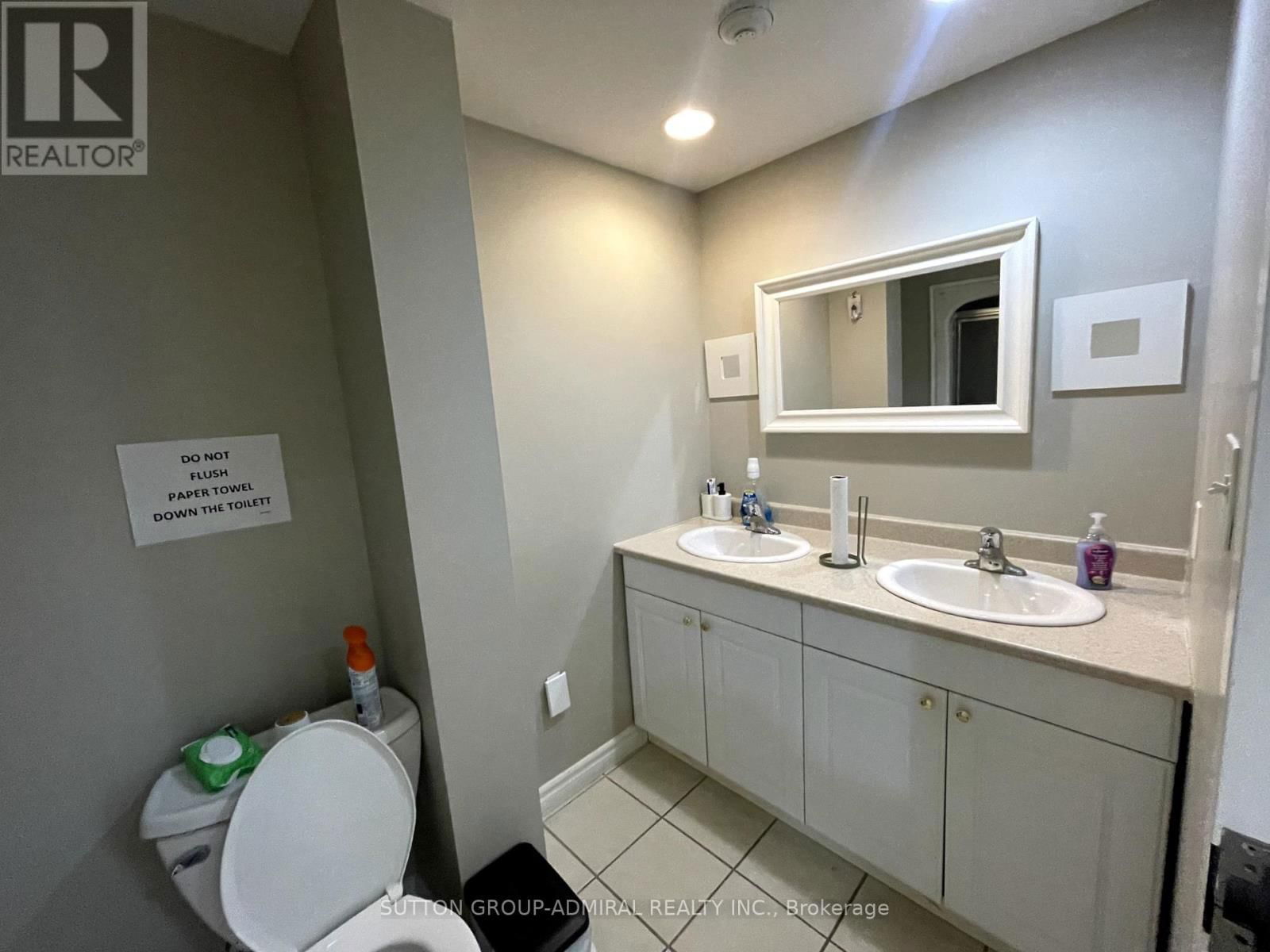 18 - 201 MILLWAY AVENUE Image 12