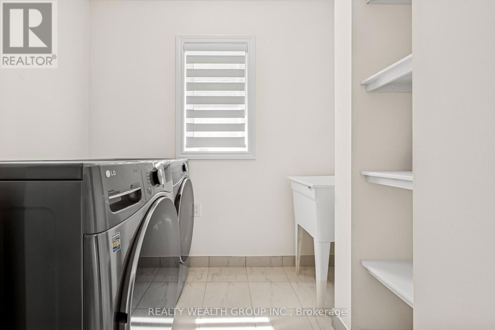 1422 BRODERICK STREET Image 24