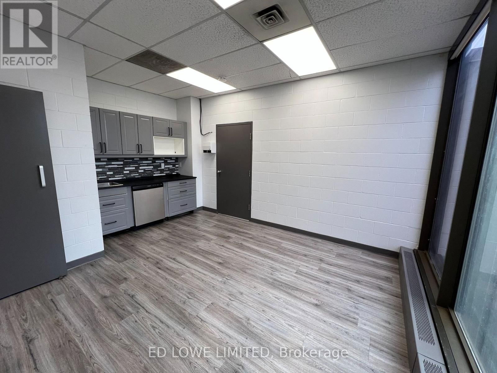 2B - 130 ESNA PARK DRIVE Image 10
