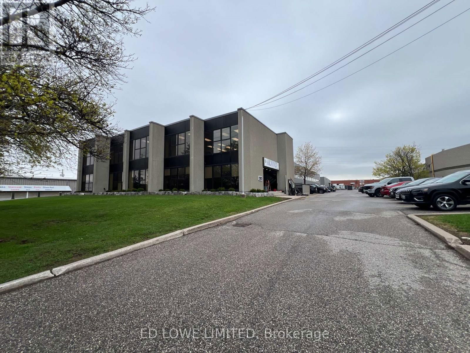 2B - 130 ESNA PARK DRIVE Image 2