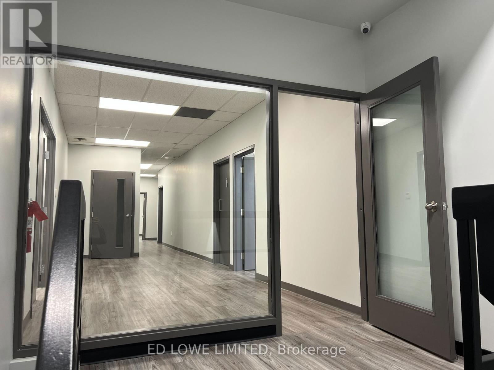 2B - 130 ESNA PARK DRIVE Image 24