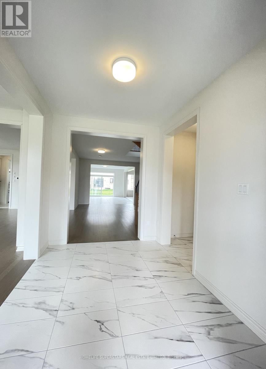 17 BELLFLOWER CRESCENT Image 18