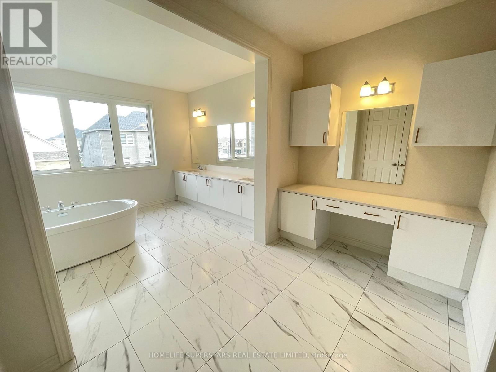 17 BELLFLOWER CRESCENT Image 26