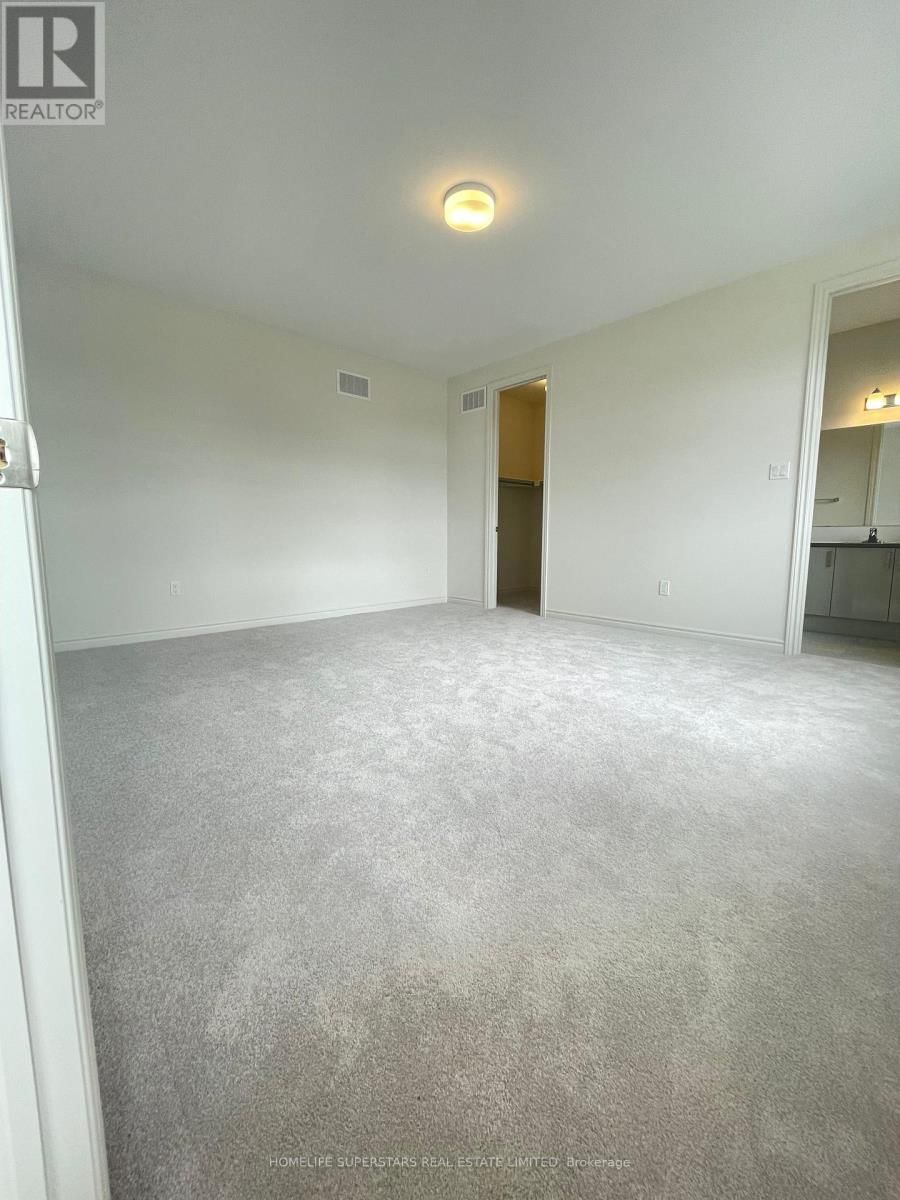 17 BELLFLOWER CRESCENT Image 36