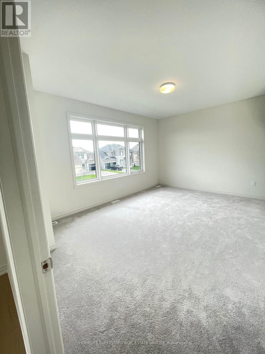 17 BELLFLOWER CRESCENT Image 38