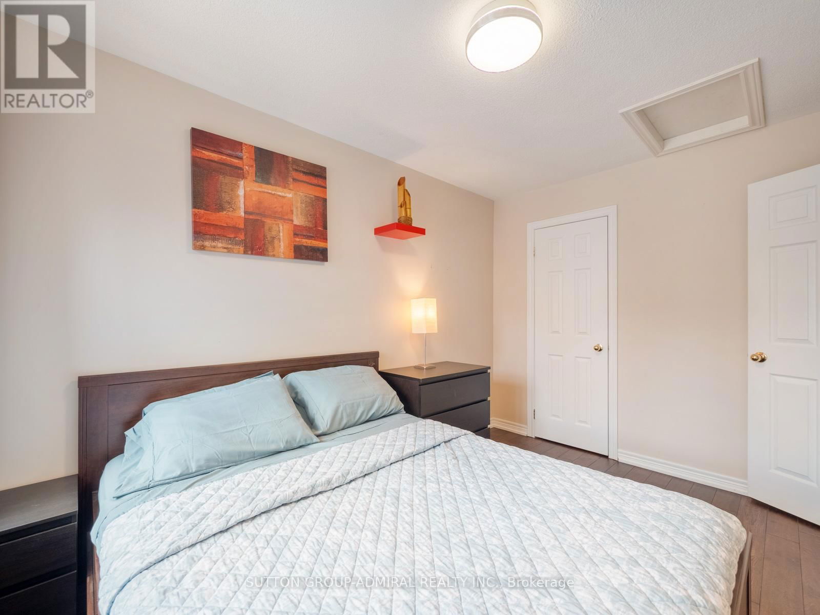 84 HAWKES DRIVE Image 26