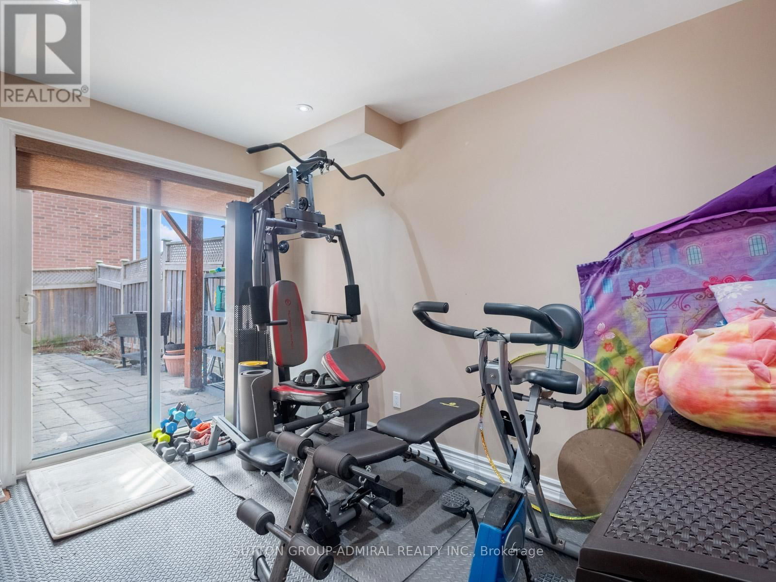 84 HAWKES DRIVE Image 30
