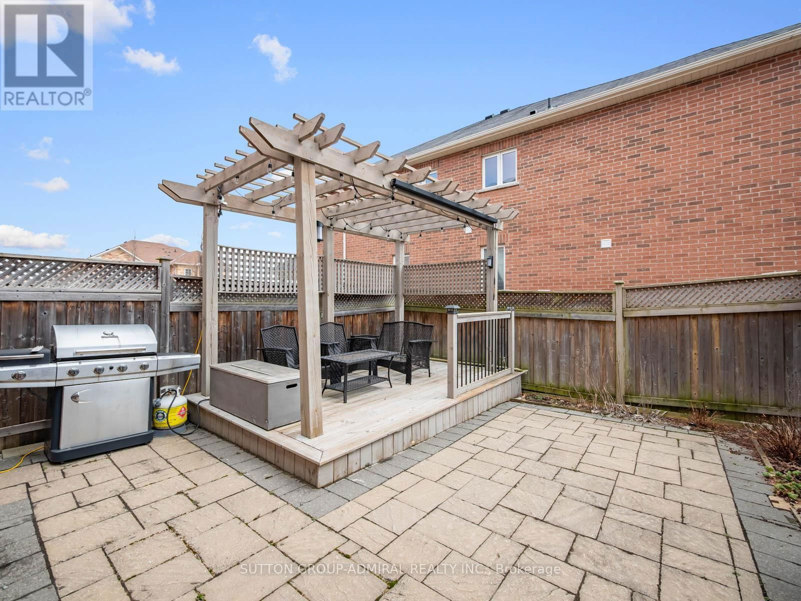 84 HAWKES DRIVE Image 37