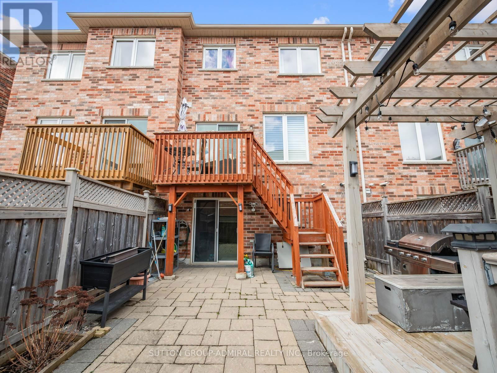 84 HAWKES DRIVE Image 38