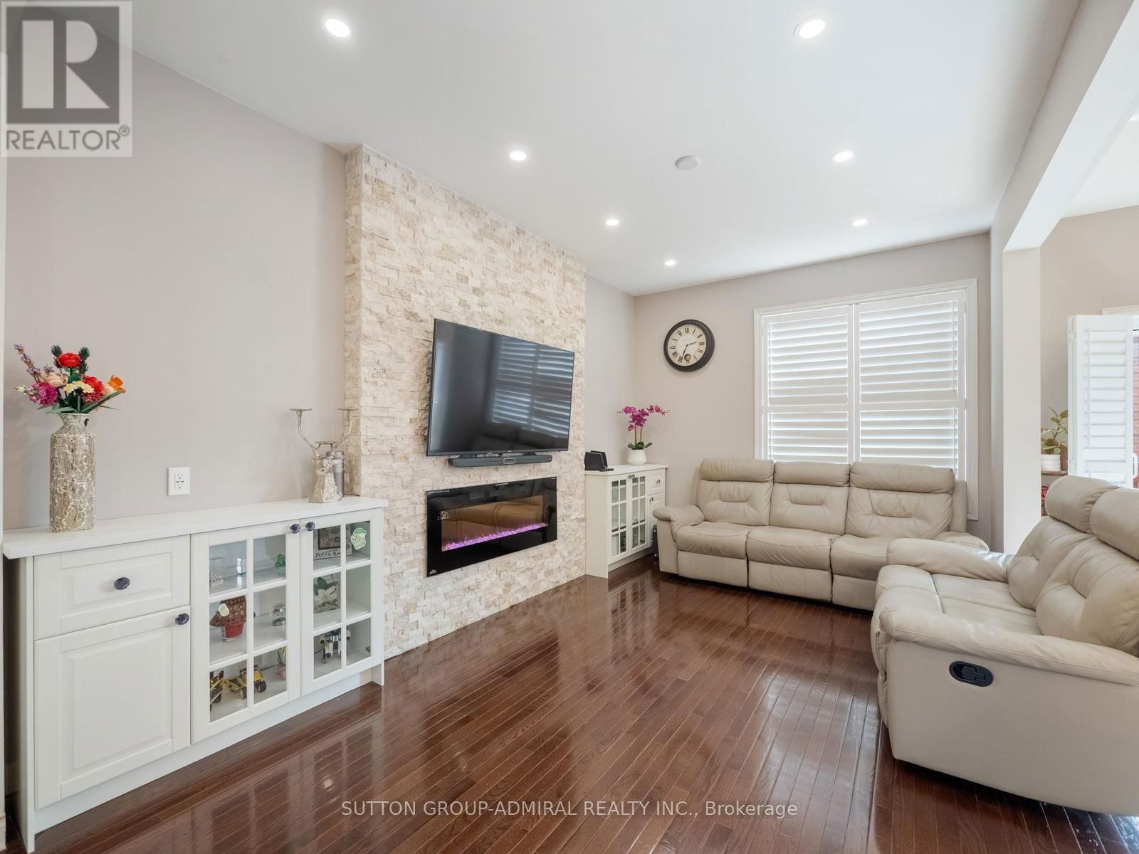 84 HAWKES DRIVE Image 6