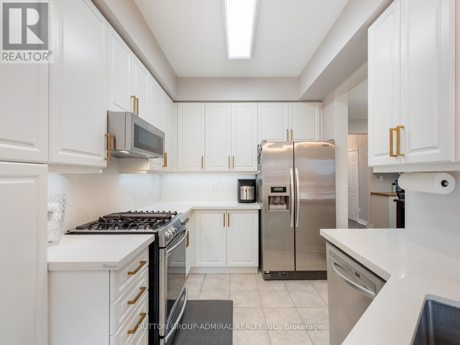 84 HAWKES DRIVE Image 9