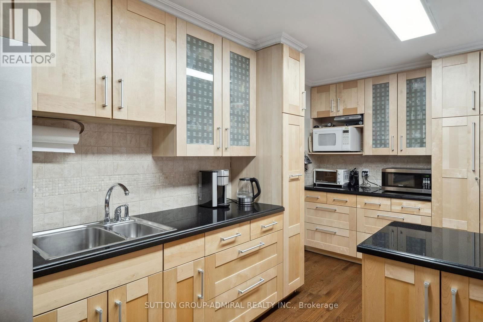 24 PATRICE CRESCENT Image 14