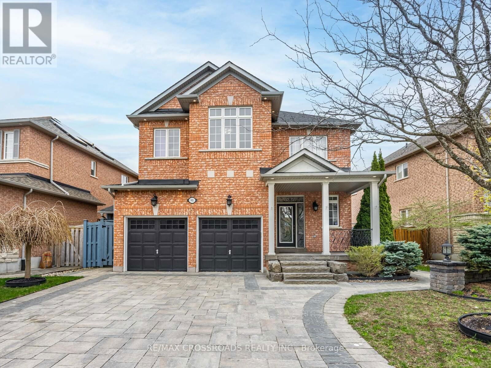 90 REGINALD LAMB CRESCENT Image 1