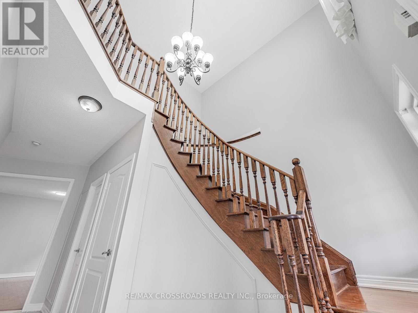 90 REGINALD LAMB CRESCENT Image 4