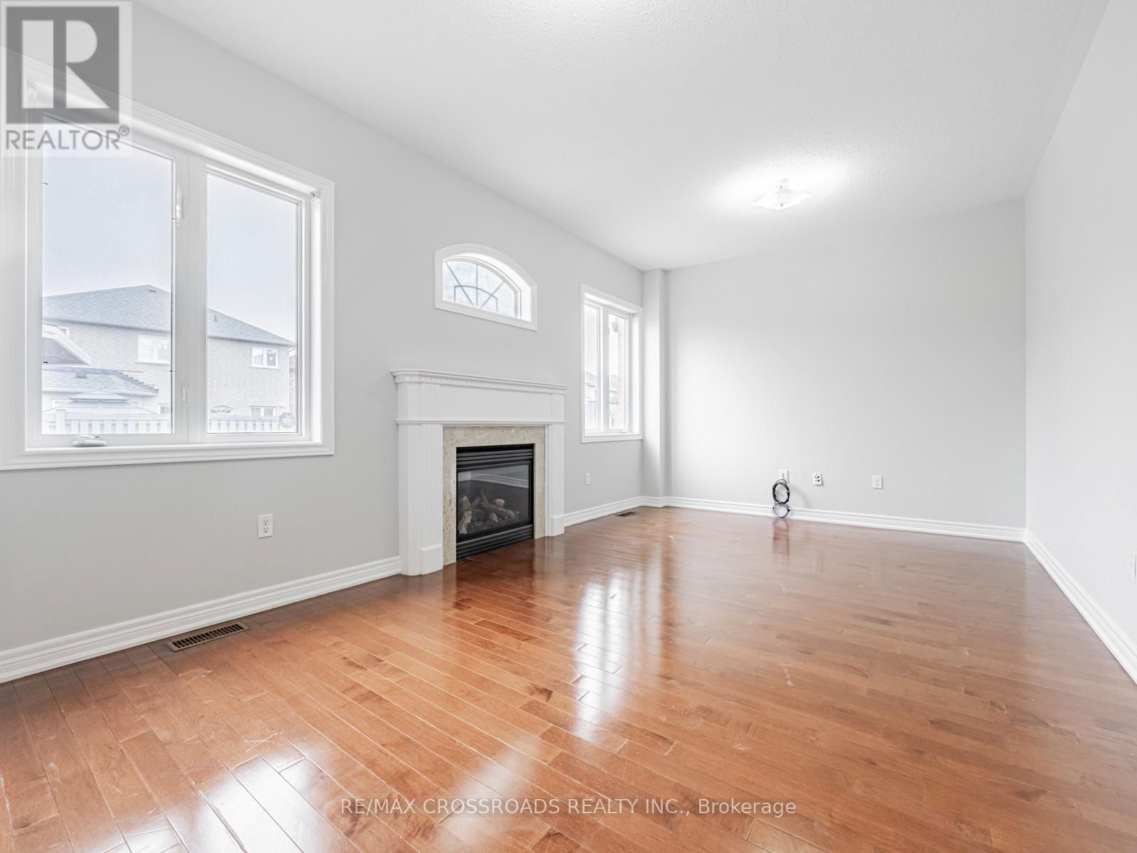 90 REGINALD LAMB CRESCENT Image 6