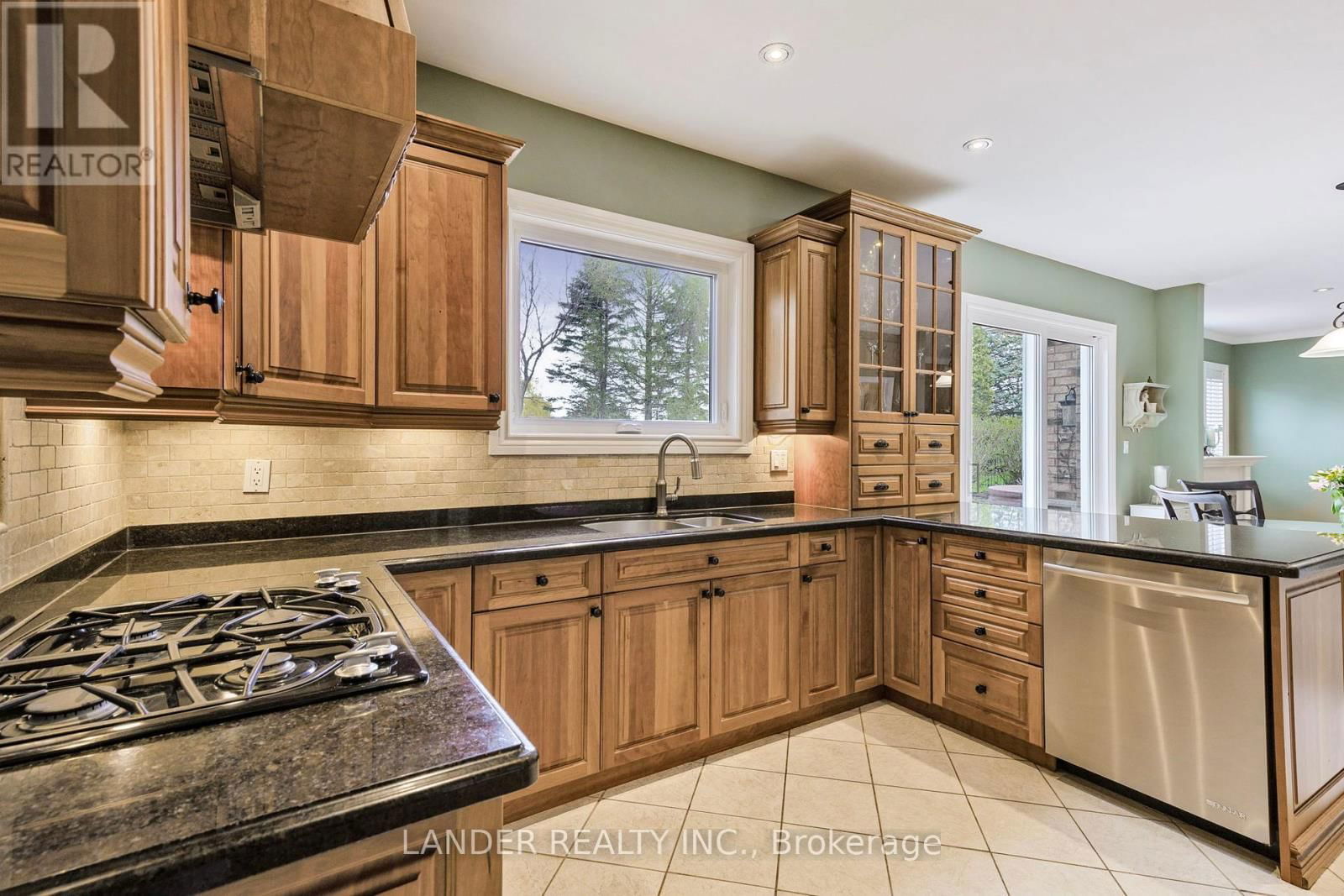 100 COLONEL WAYLING BOULEVARD Image 11