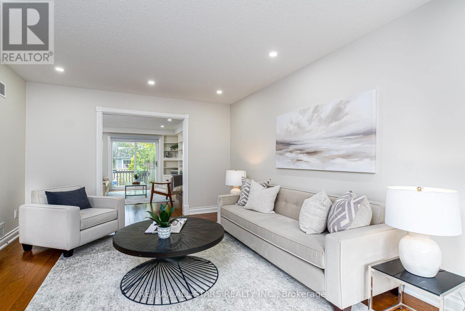40 SIR GAWAINE PLACE Image 10