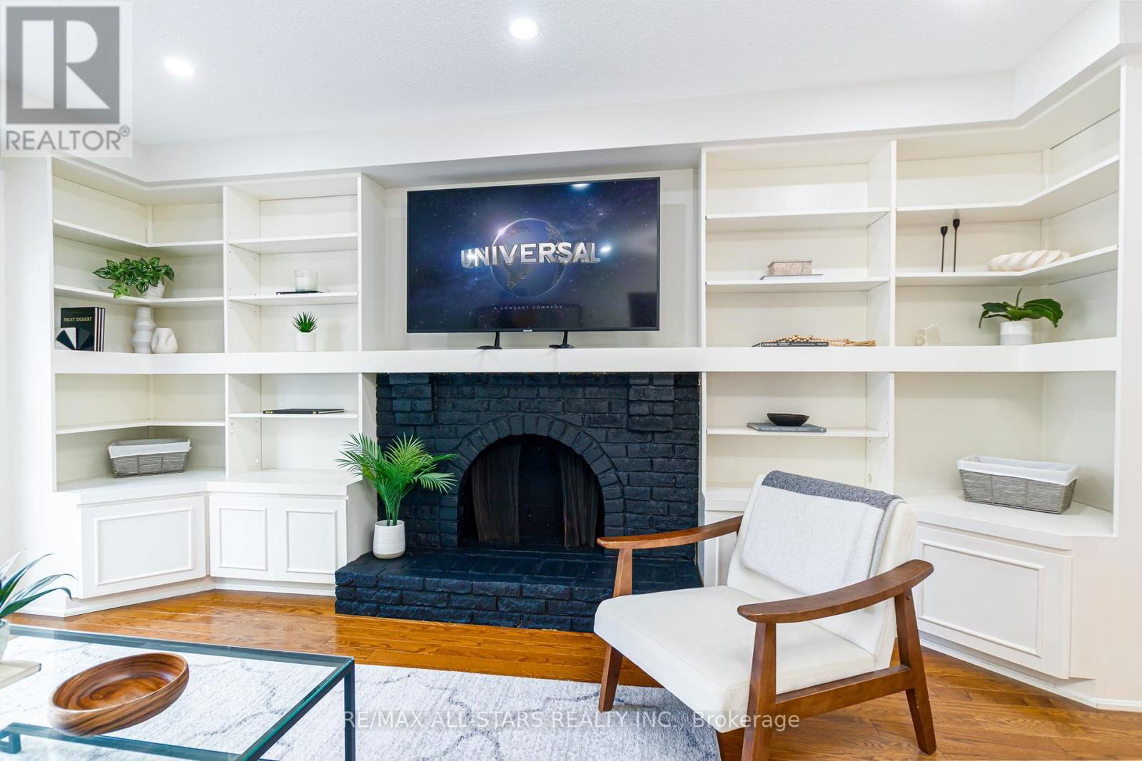 40 SIR GAWAINE PLACE Image 14