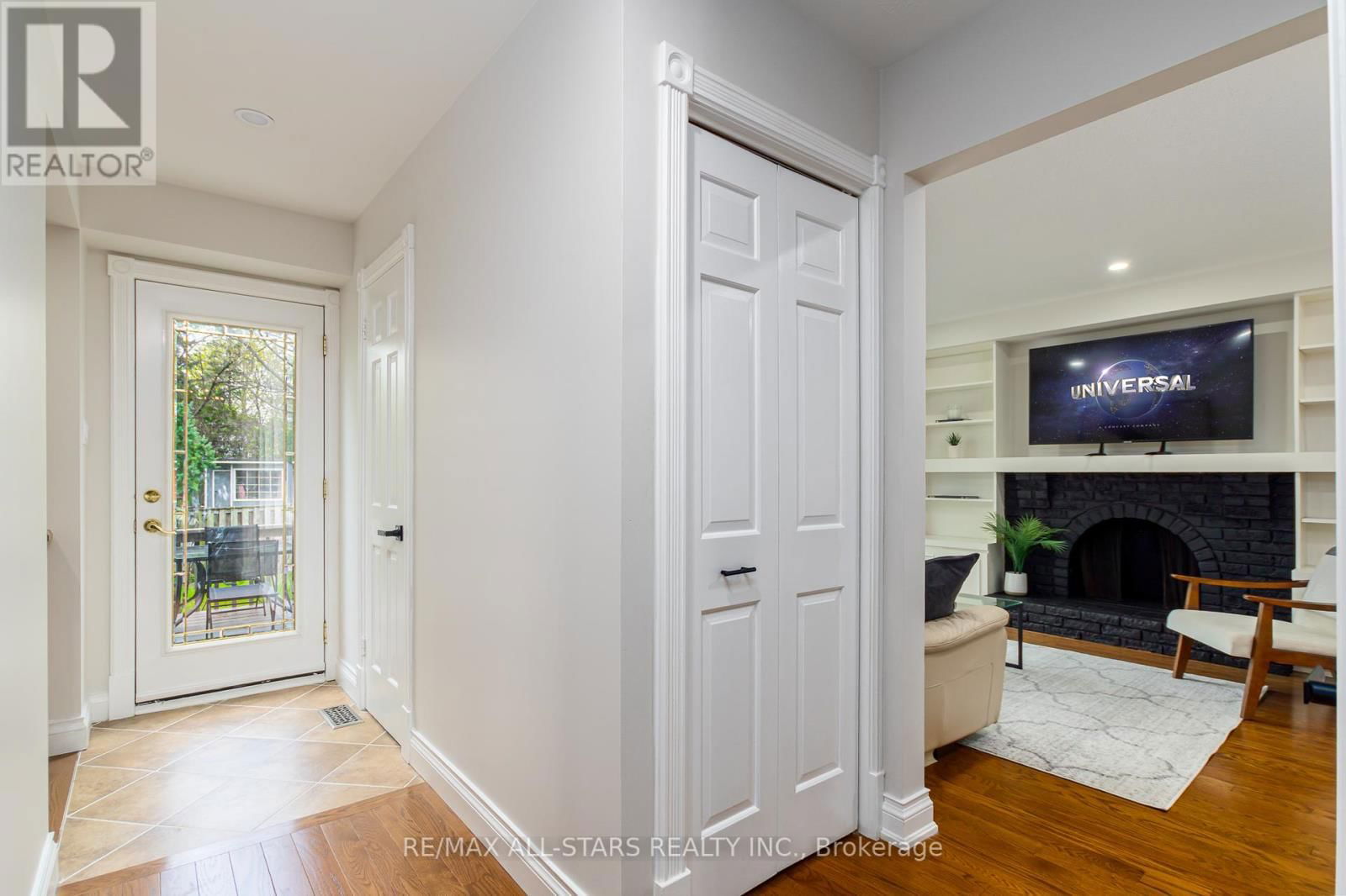 40 SIR GAWAINE PLACE Image 15