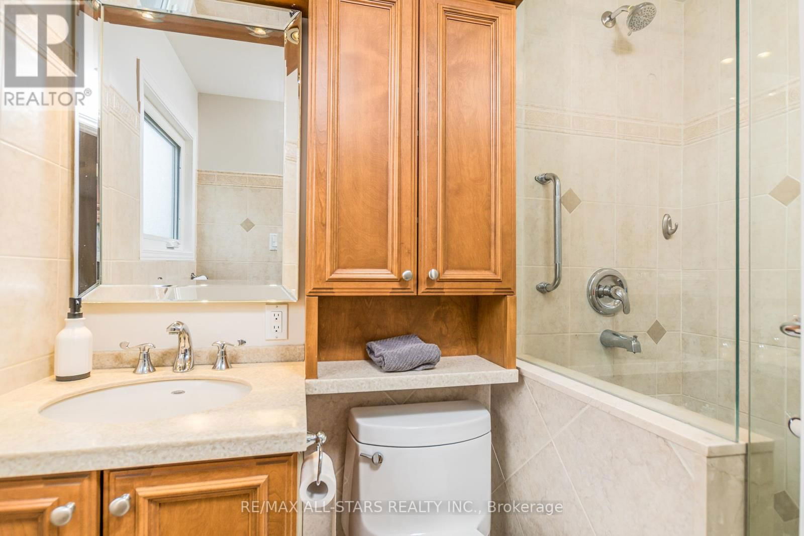 40 SIR GAWAINE PLACE Image 19