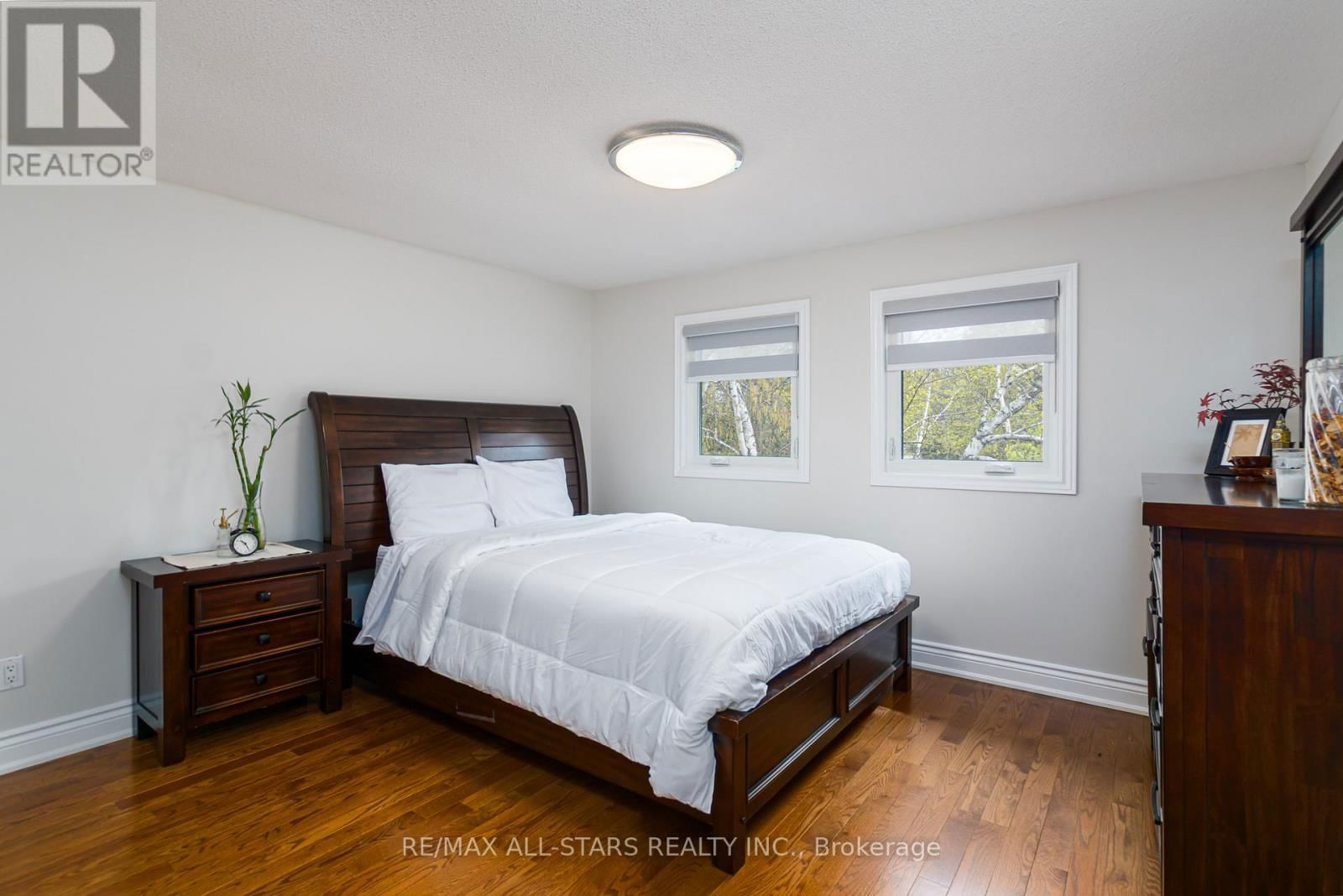 40 SIR GAWAINE PLACE Image 21