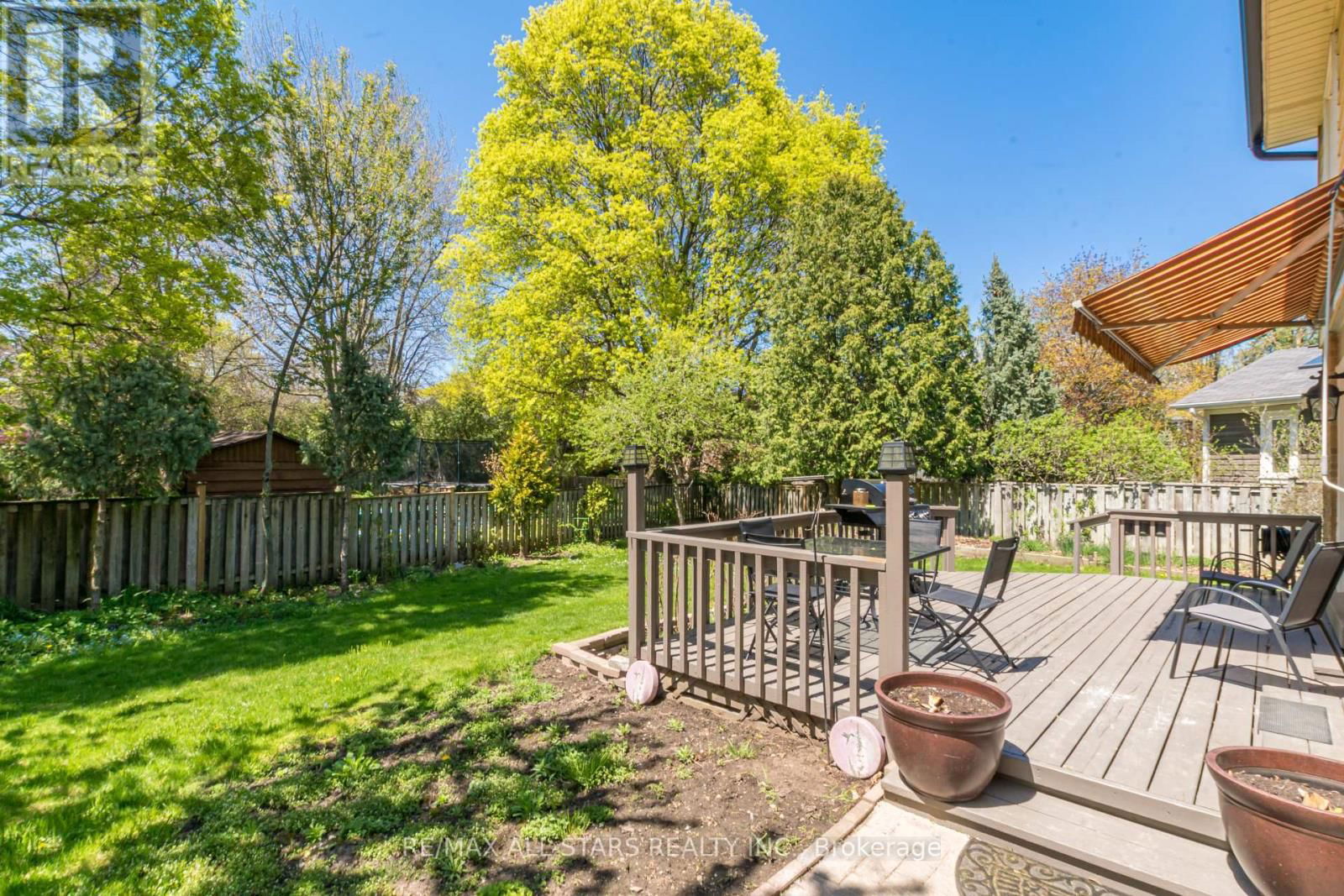 40 SIR GAWAINE PLACE Image 32