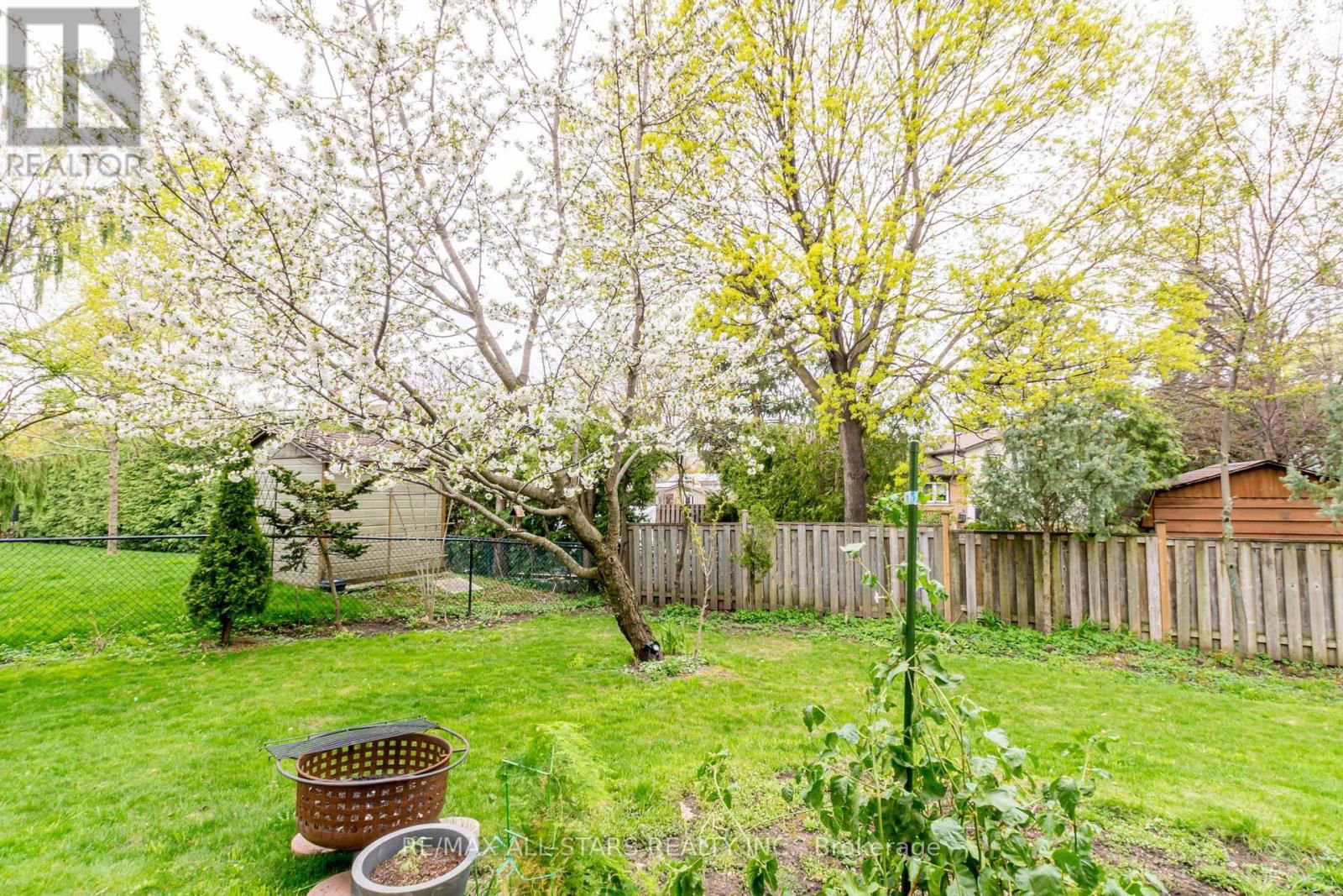 40 SIR GAWAINE PLACE Image 35