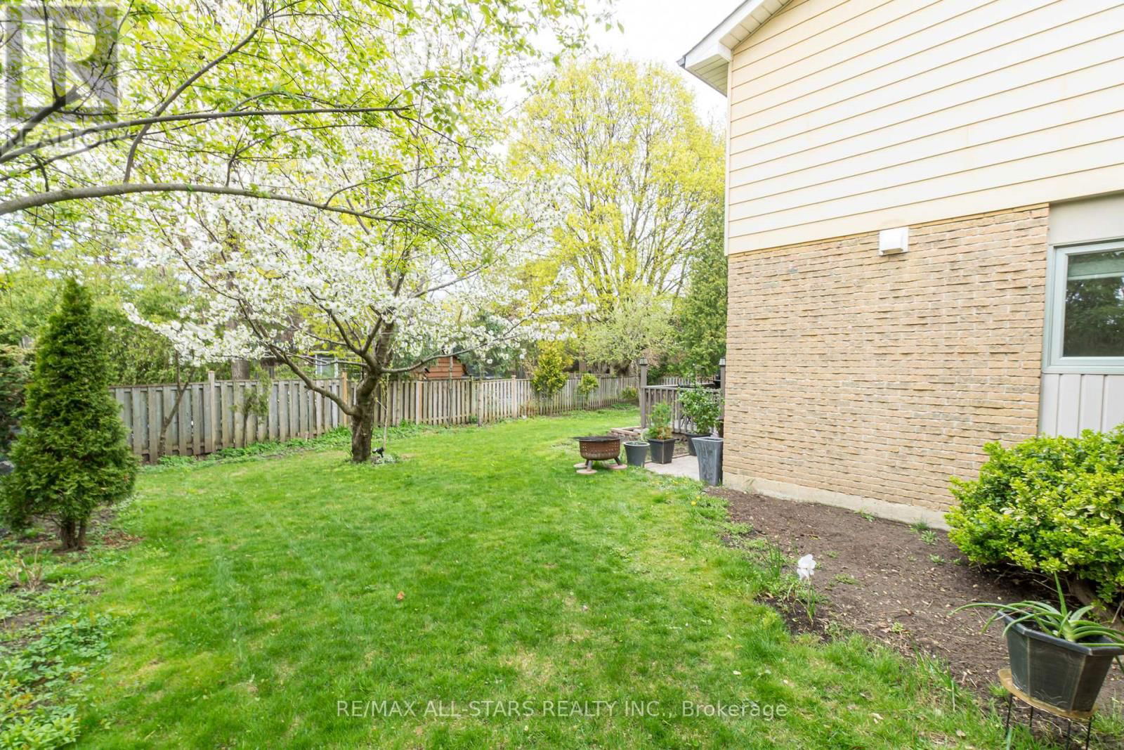 40 SIR GAWAINE PLACE Image 36
