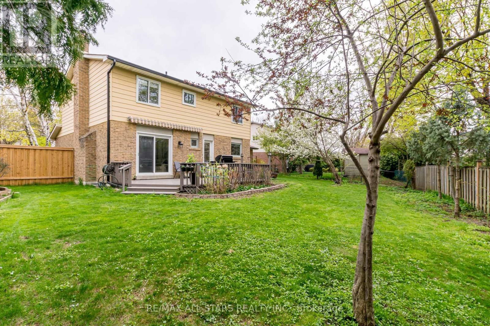 40 SIR GAWAINE PLACE Image 38