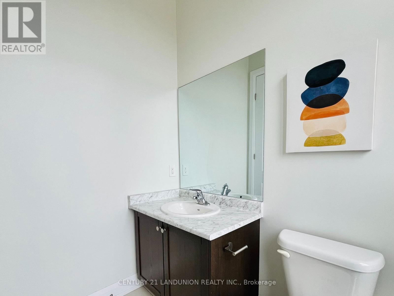 9601 BATHURST STREET Image 15