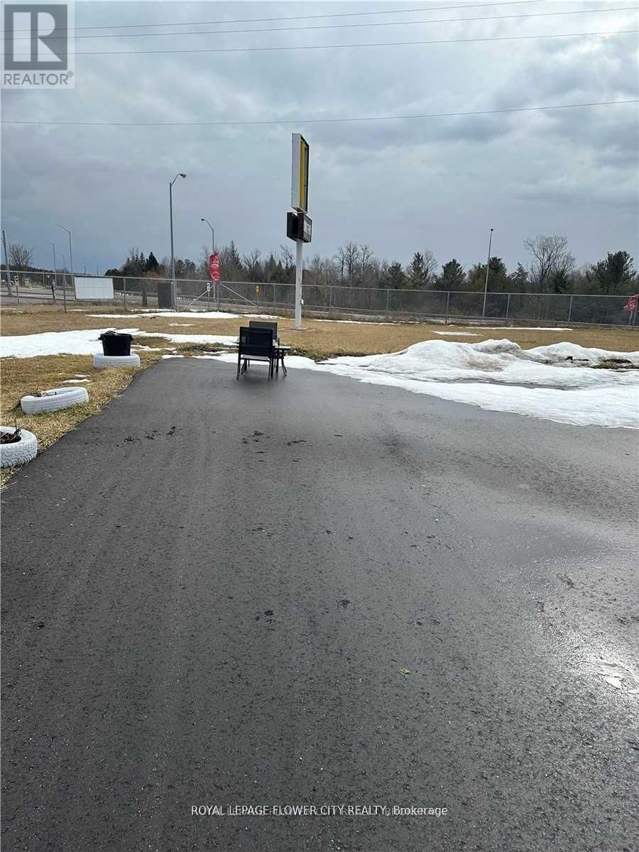 50 - 1084 COUNTY ROAD Image 3