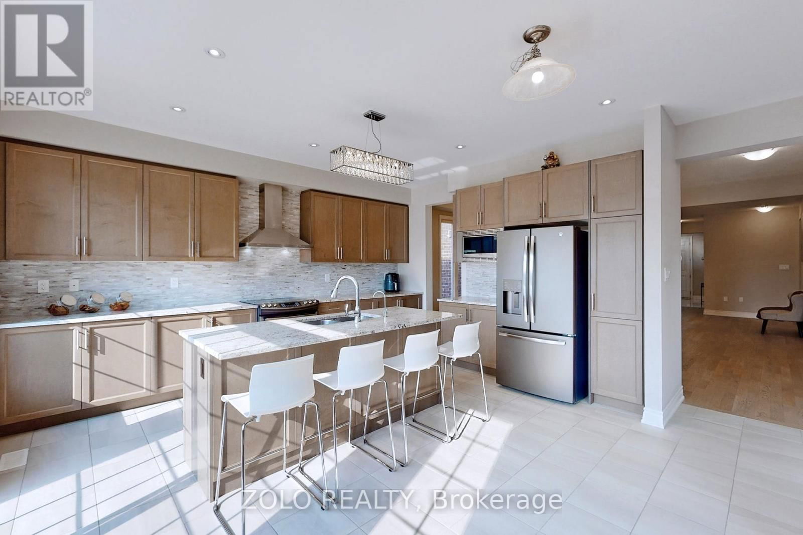 86 BRIARFIELD AVENUE Image 18