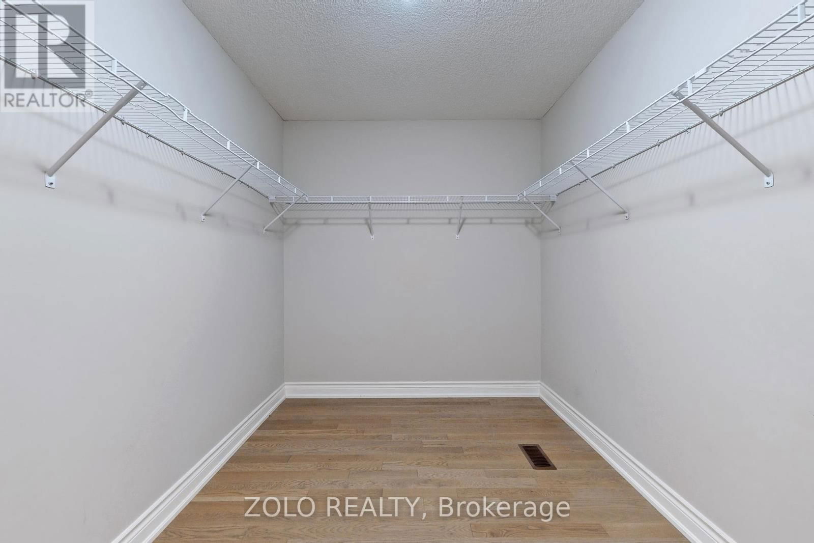 86 BRIARFIELD AVENUE Image 30