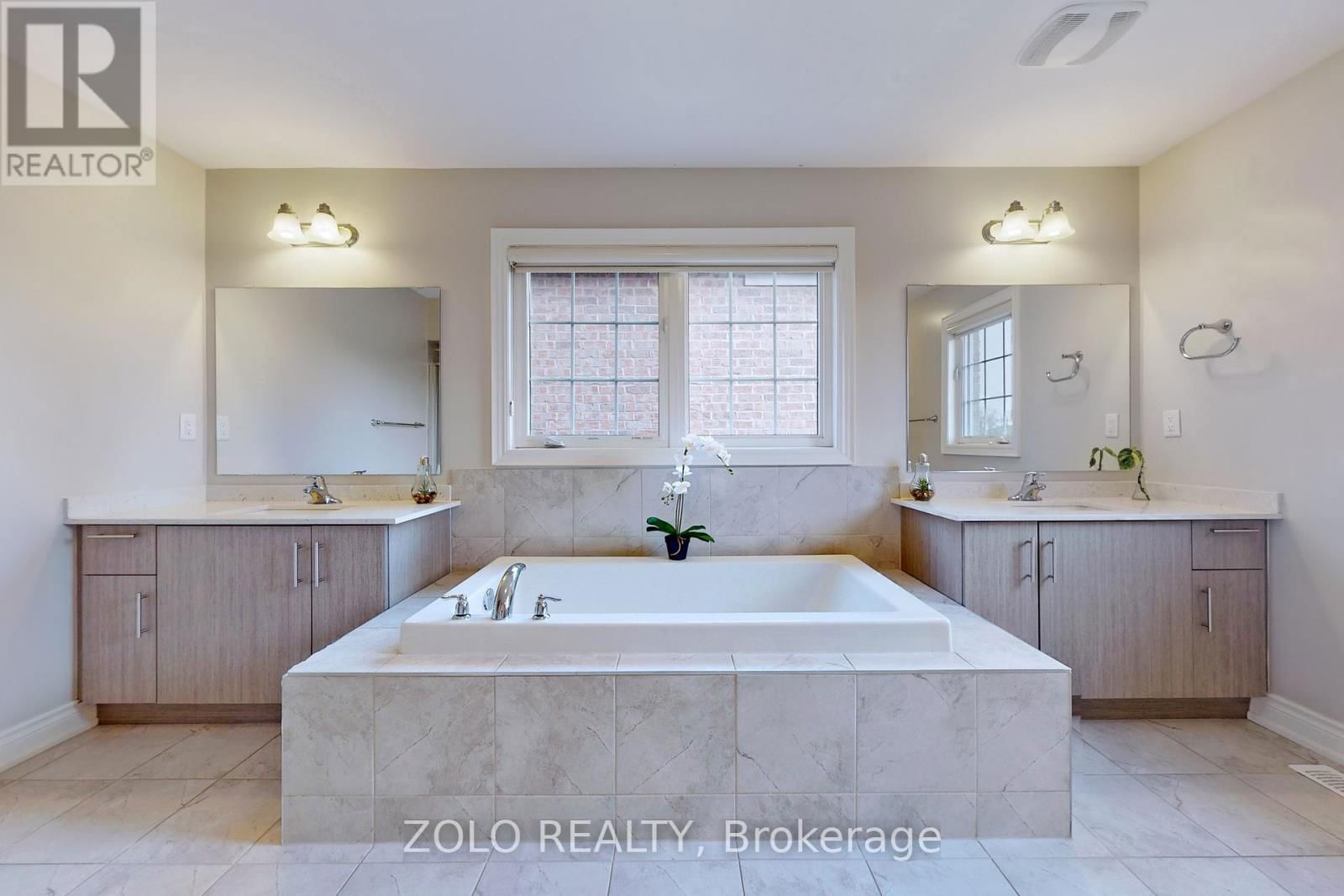 86 BRIARFIELD AVENUE Image 31