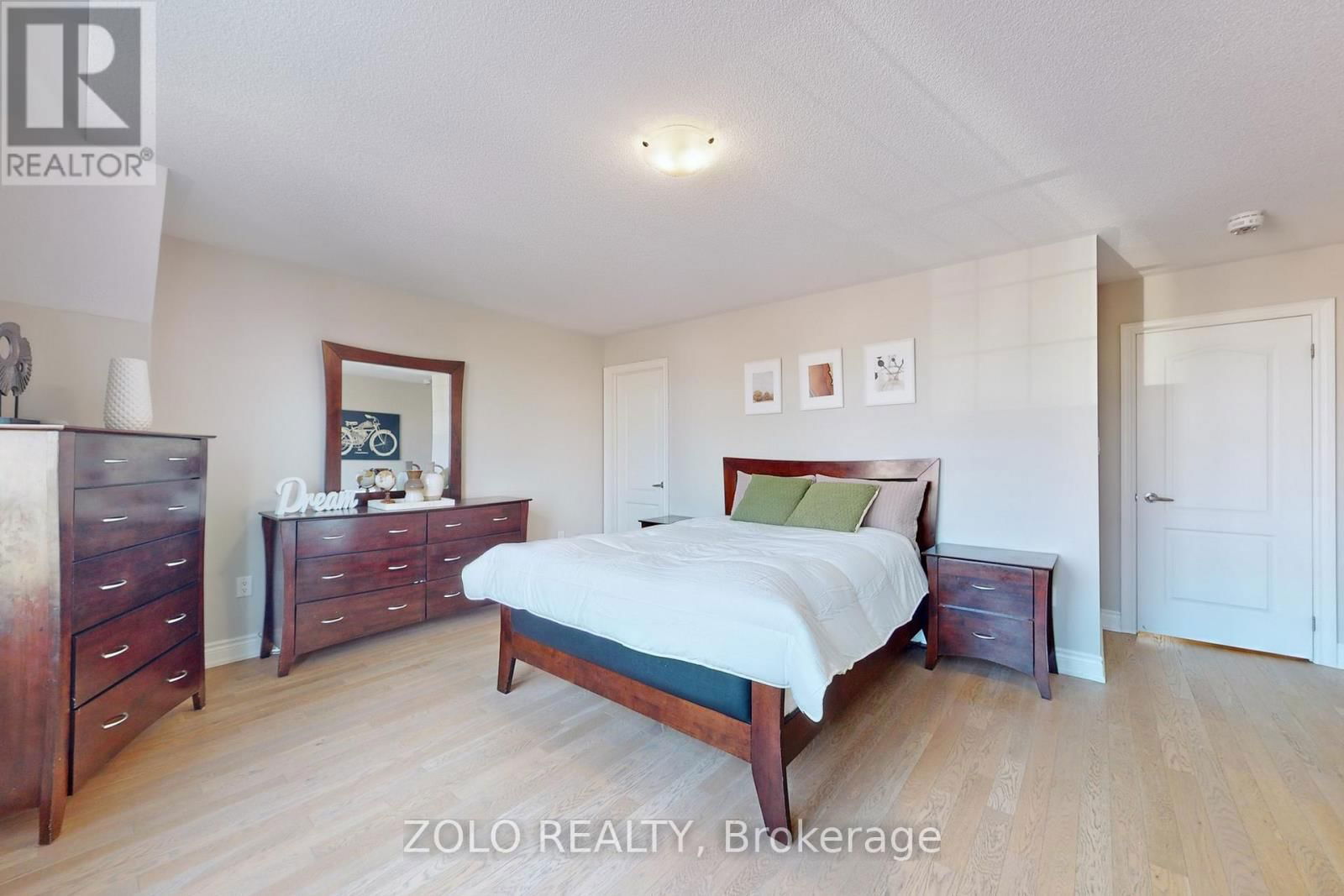 86 BRIARFIELD AVENUE Image 35