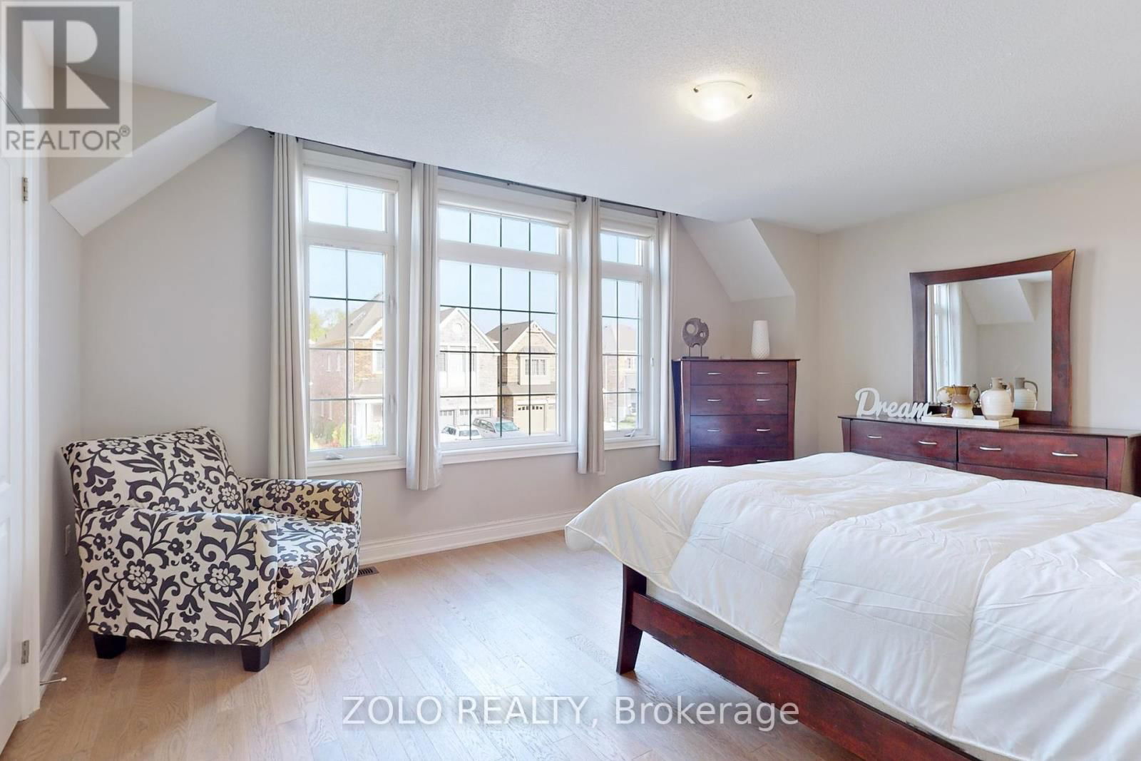 86 BRIARFIELD AVENUE Image 37