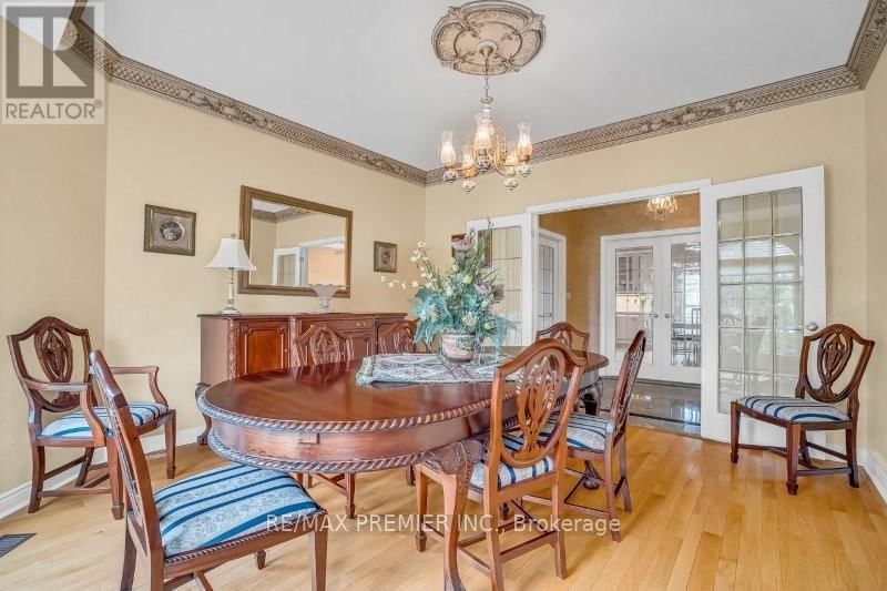3 AVRO ROAD Image 10