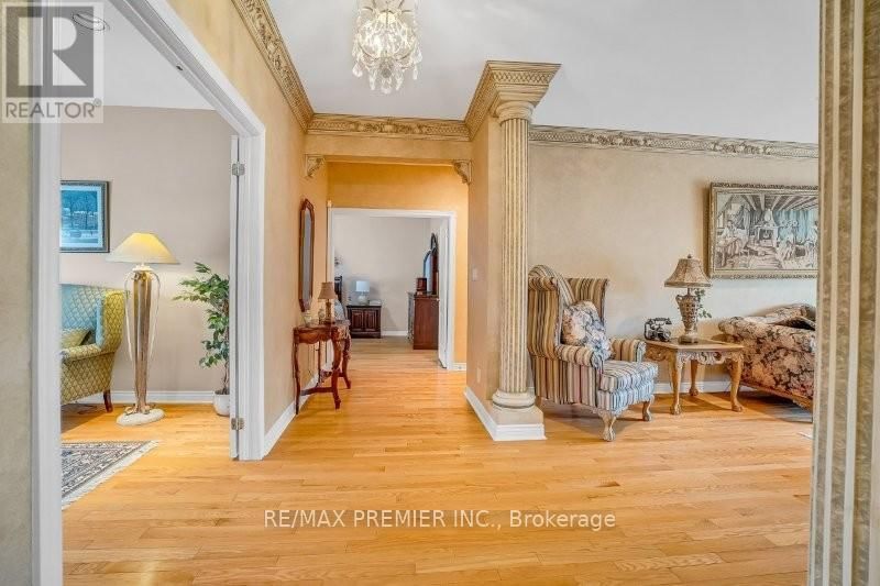 3 AVRO ROAD Image 11