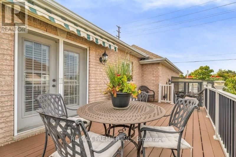 3 AVRO ROAD Image 37