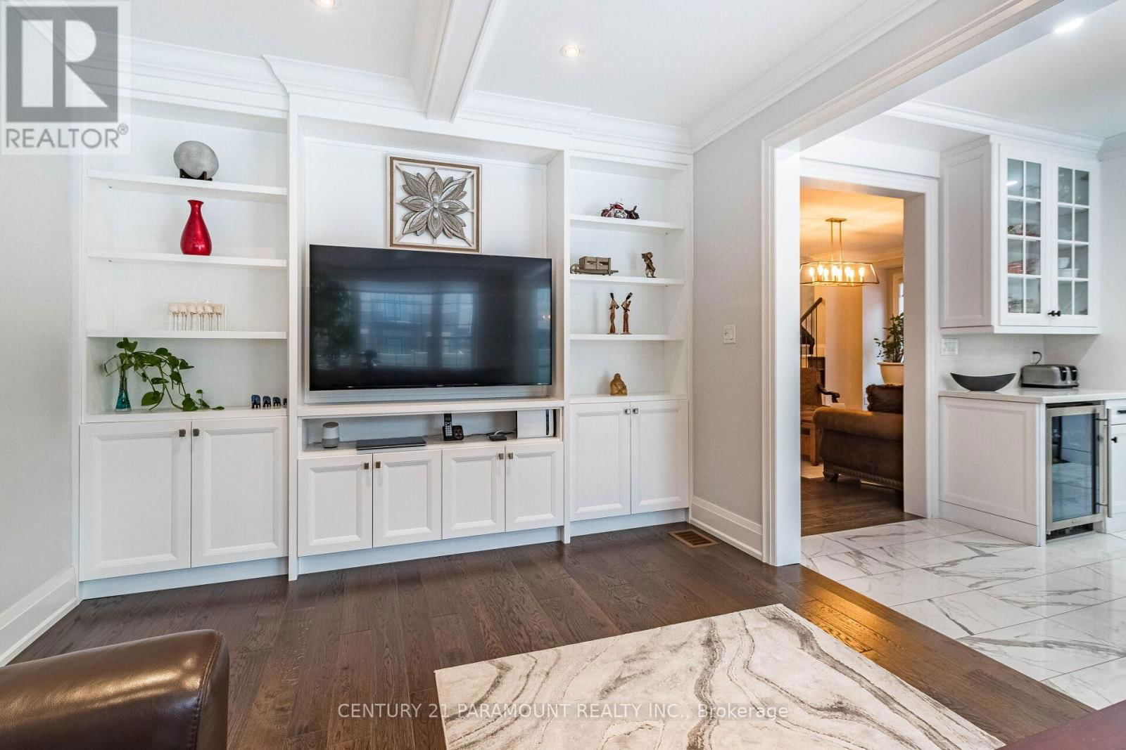 10 DONNAN DRIVE WEST Image 14