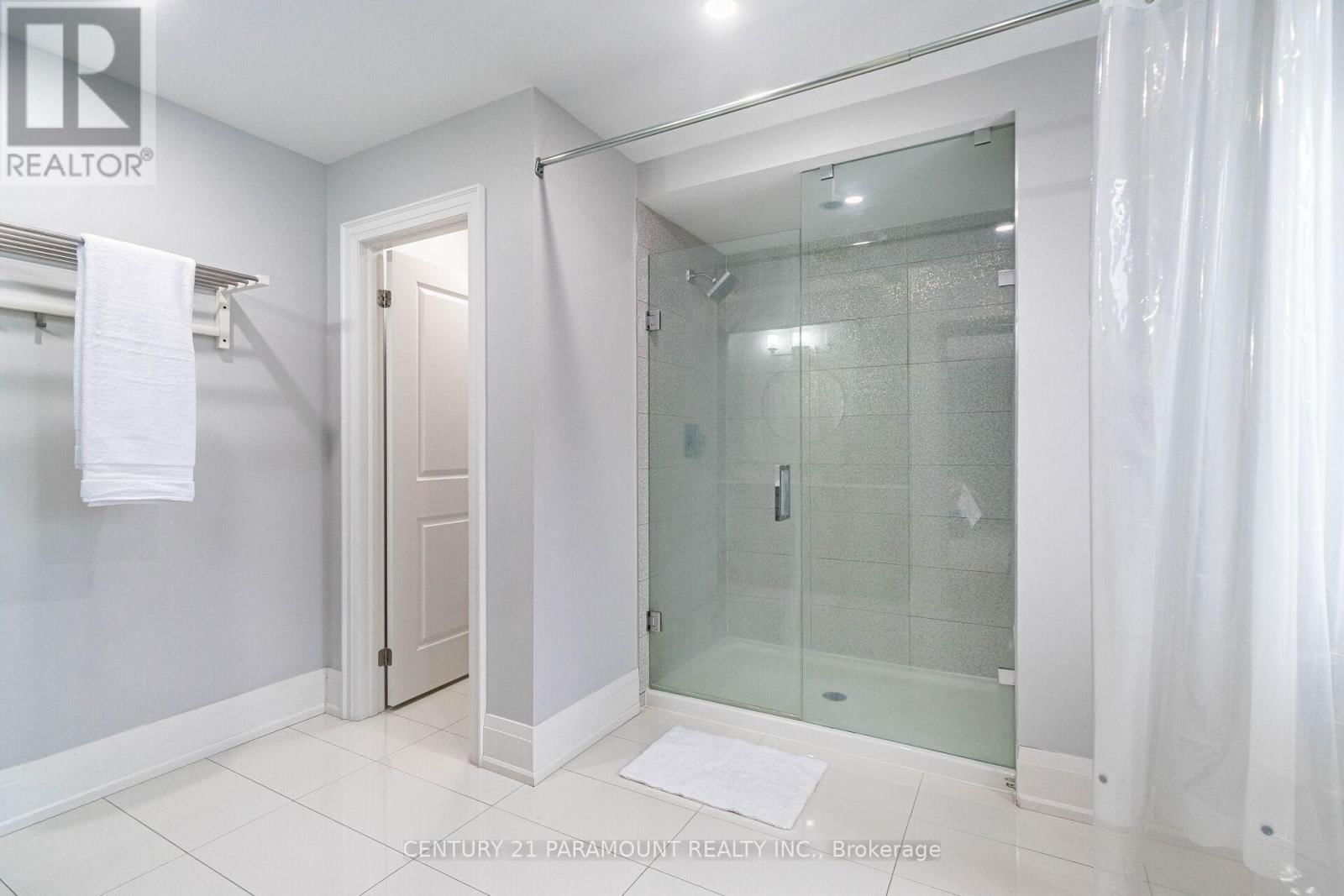 10 DONNAN DRIVE WEST Image 31