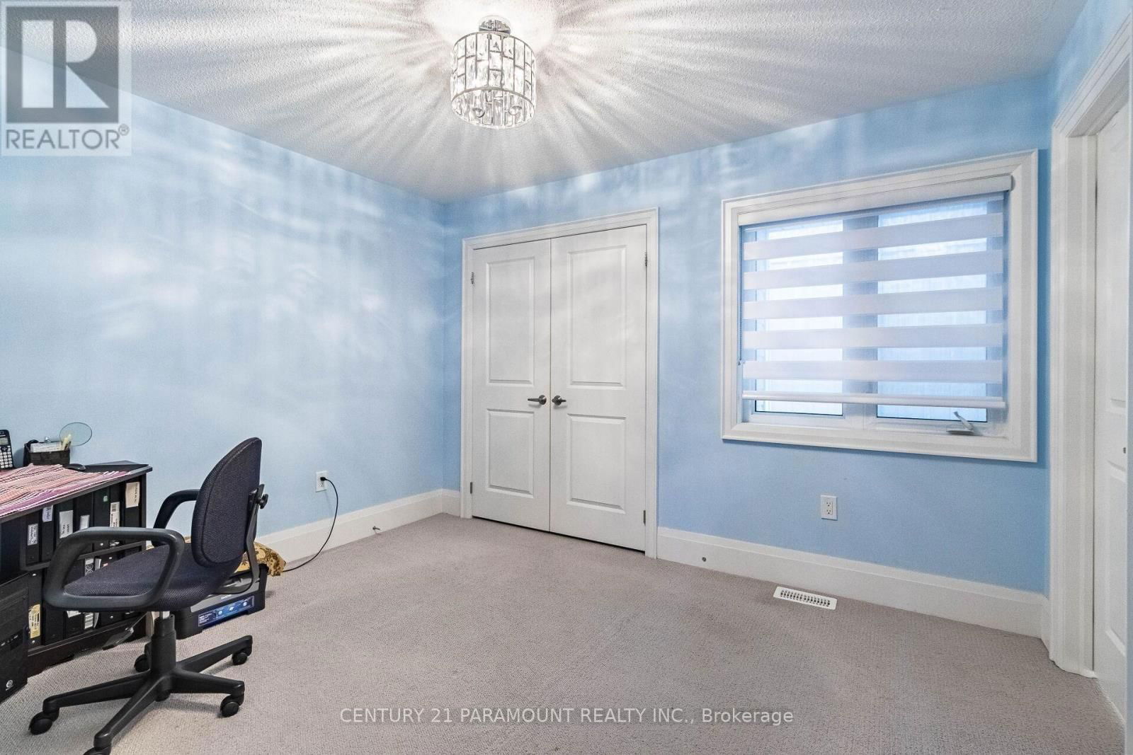 10 DONNAN DRIVE WEST Image 37