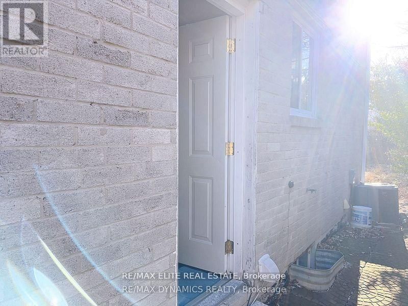 Bsmt - 232 AVENUE ROAD Image 2