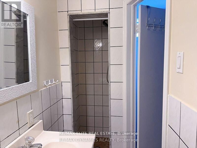 Bsmt - 232 AVENUE ROAD Image 9