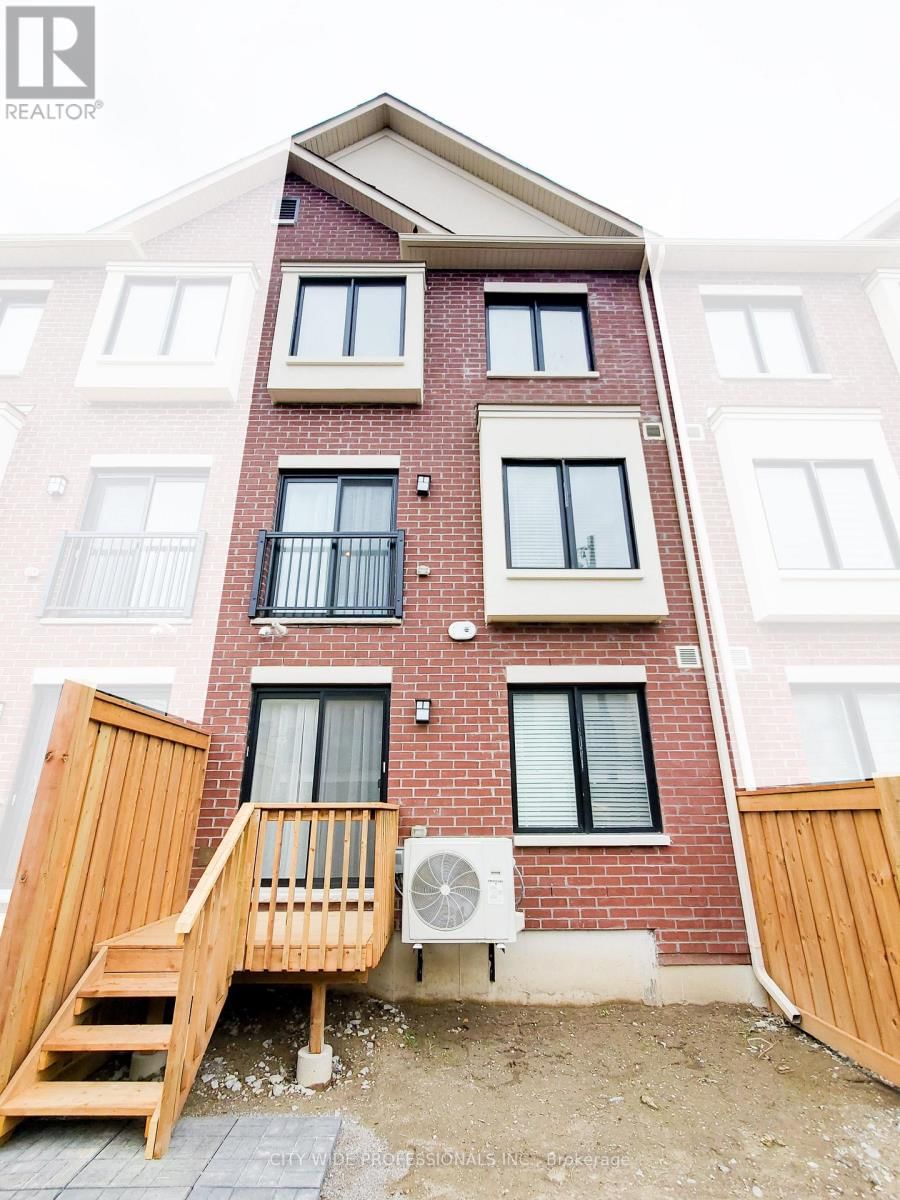 106 COVINGTON CRESCENT Image 45